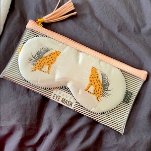 Hang Accessories Cheetahs Satin Eye Mask